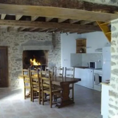 De Charme Renove Avec Cheminee, Terrasse Et Proche Randonnees - Capacite 13 Pers. - Fr-1-410-179 Prázdninový dům *